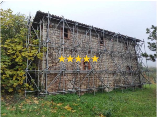 appartamento in vendita a Camerino in zona Sant'Erasmo