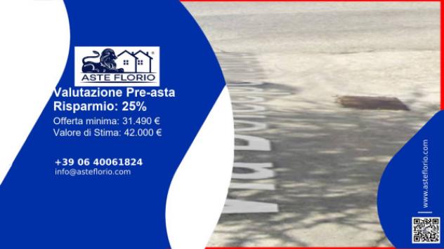 locale commerciale in vendita a Camerino