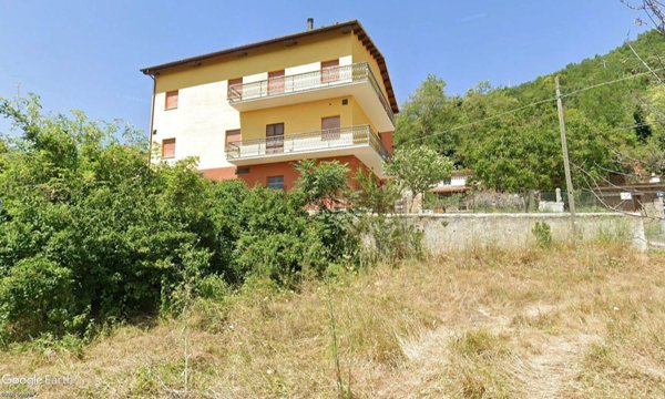 casale in vendita a Camerino