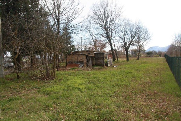 appartamento in vendita a Camerino in zona Mergnano San Pietro