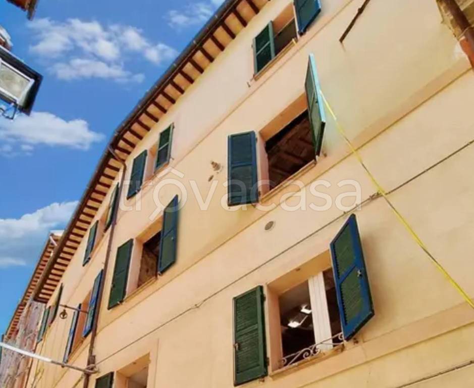 ufficio in vendita a Camerino