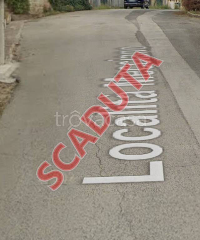 pentavano in vendita a Camerino in zona Mecciano