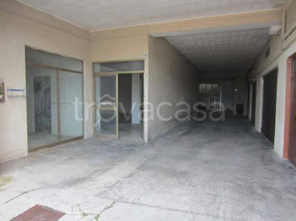 appartamento in vendita a Camerino in zona Varano