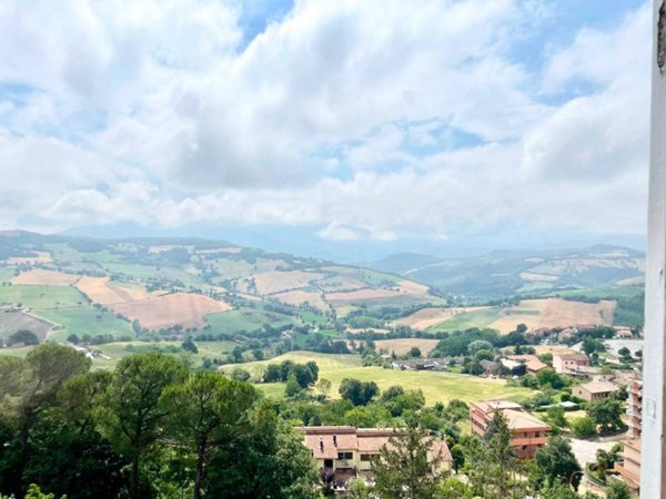 appartamento in vendita a Camerino in zona Varano