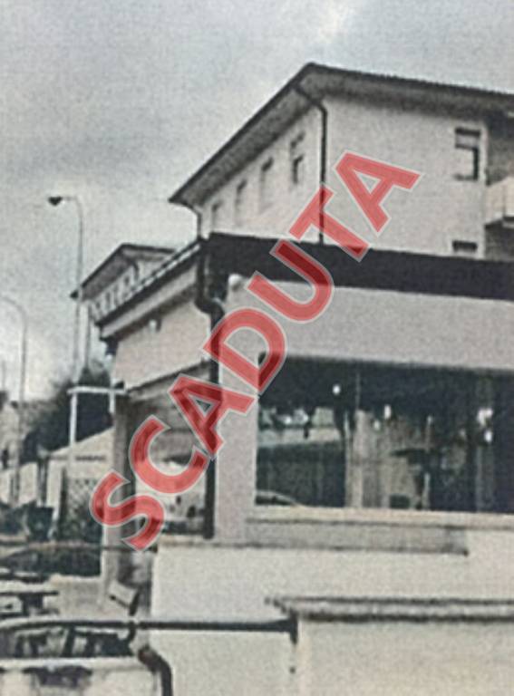 negozio in vendita a Camerino