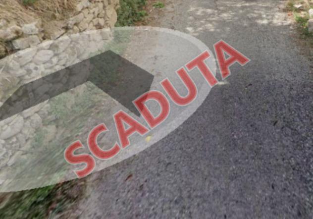 casa indipendente in vendita a Camerino in zona Casale