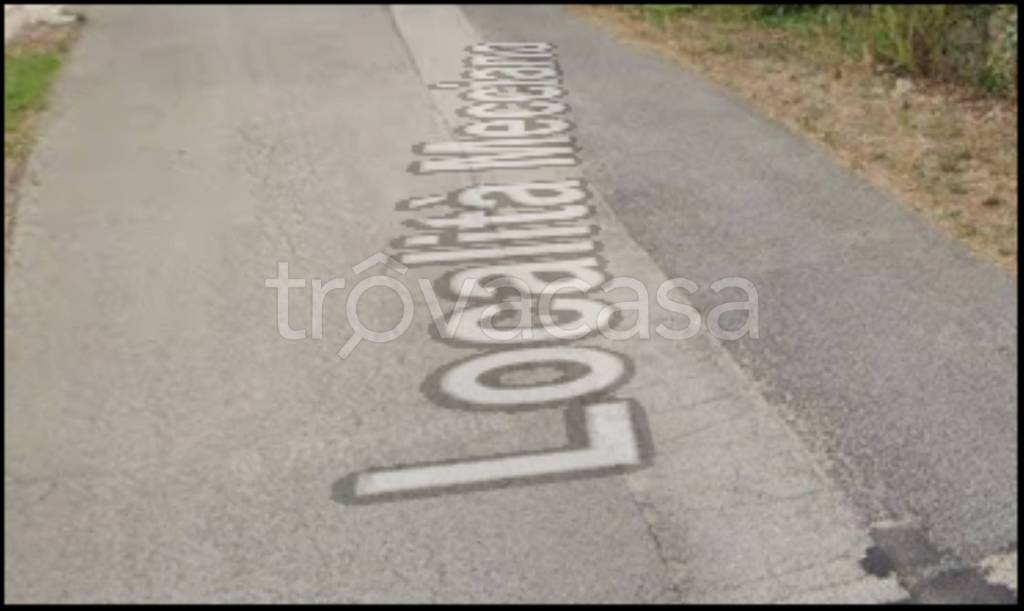 terreno agricolo in vendita a Camerino in zona Mecciano
