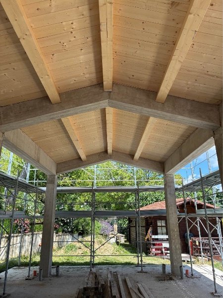 casa indipendente in vendita a Camerino in zona Arcofiato