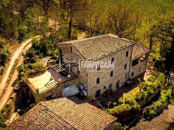 casa indipendente in vendita a Camerino in zona Casale