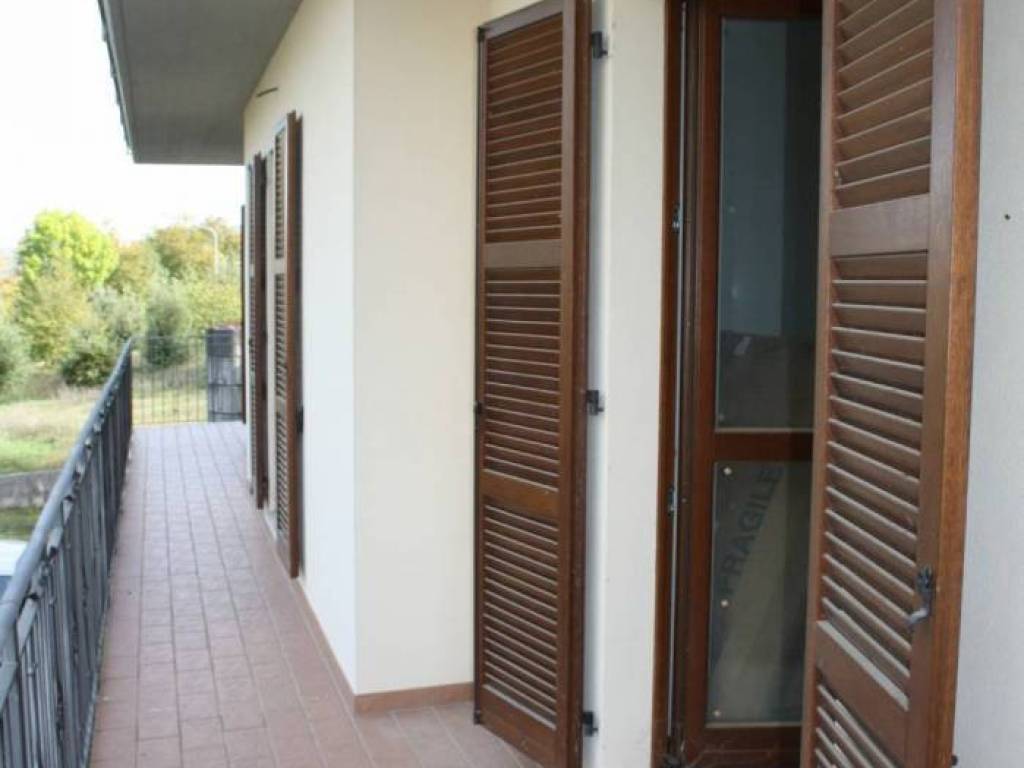 appartamento in vendita a Camerino in zona Varano