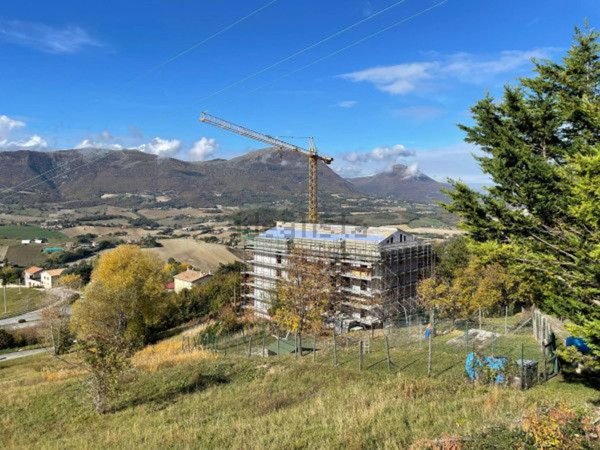 appartamento in vendita a Camerino in zona Caselle