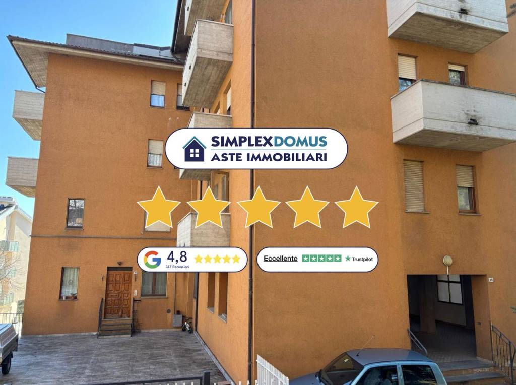 appartamento in vendita a Camerino in zona Varano