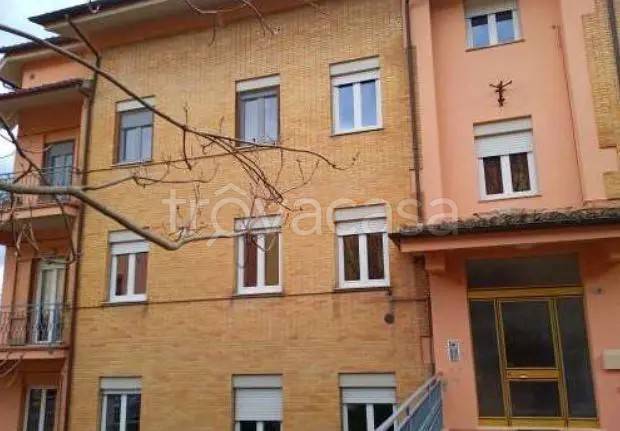 appartamento in vendita a Camerino in zona Varano