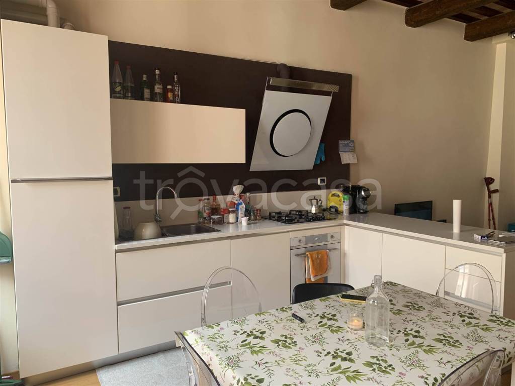 appartamento in vendita a Camerino in zona Varano