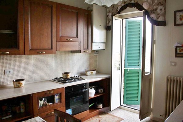 appartamento in vendita a Camerino in zona Varano