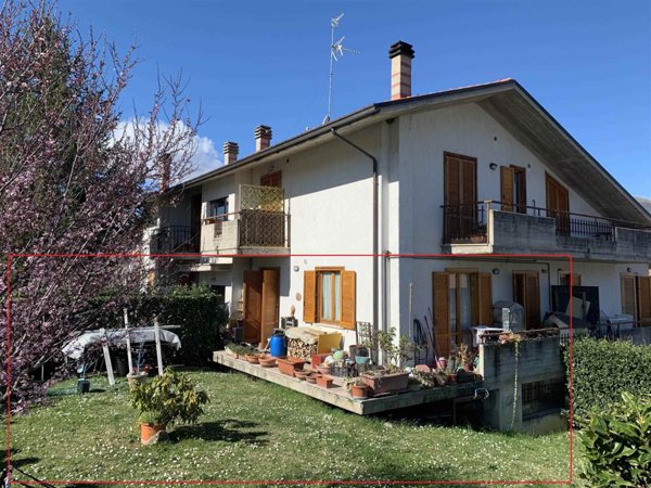 appartamento in vendita a Camerino in zona Varano