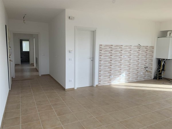 appartamento in vendita a Camerino in zona Varano