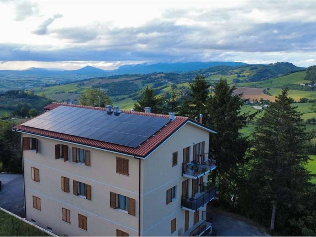 appartamento in vendita a Camerino in zona Varano