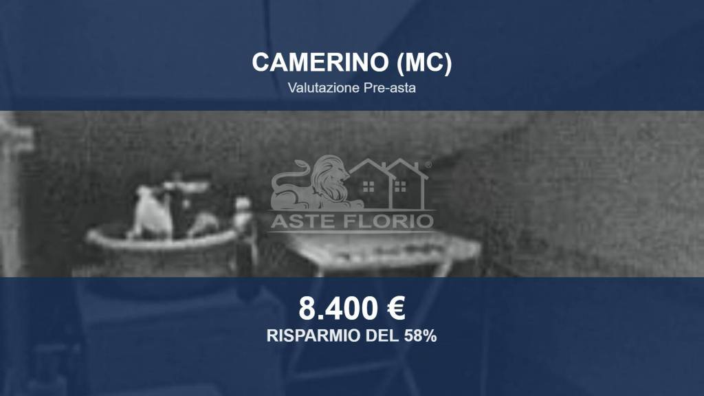 locale commerciale in vendita a Camerino in zona Varano