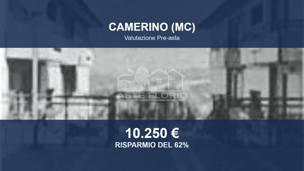 locale commerciale in vendita a Camerino in zona Varano