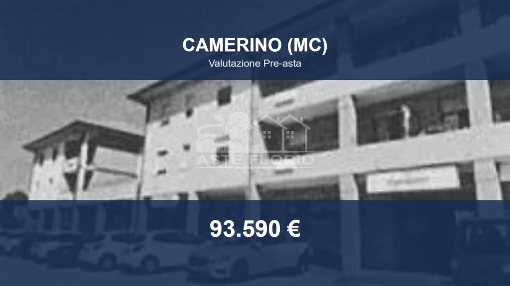 locale commerciale in vendita a Camerino in zona Varano