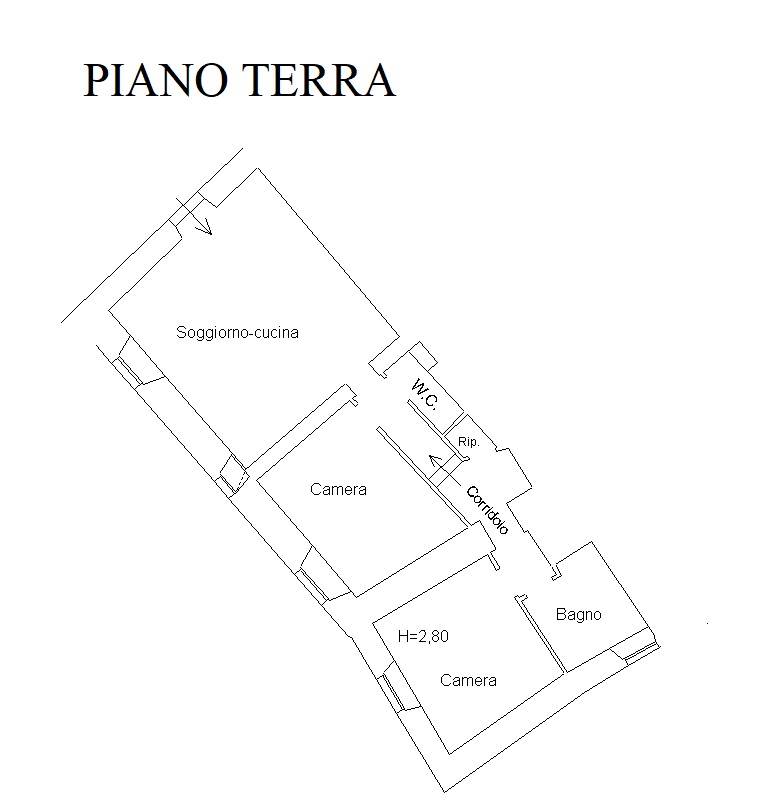 appartamento in vendita a Camerino in zona Varano