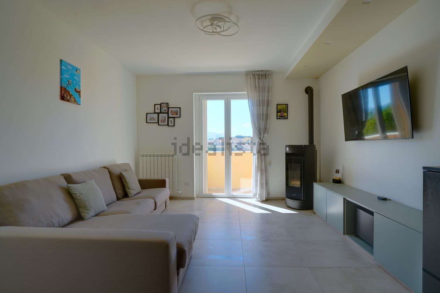 appartamento in vendita a Camerino in zona Varano