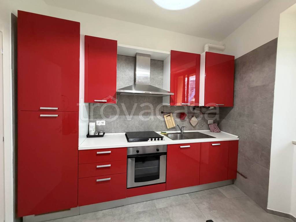 appartamento in vendita a Camerino in zona Varano