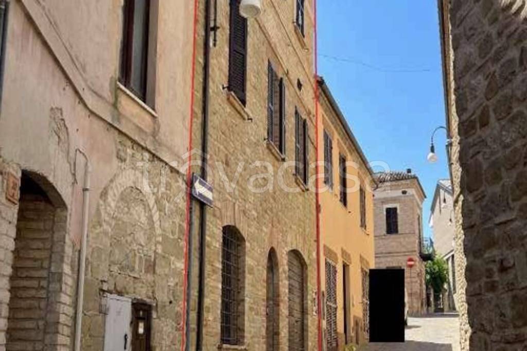 appartamento in vendita a Camporotondo di Fiastrone