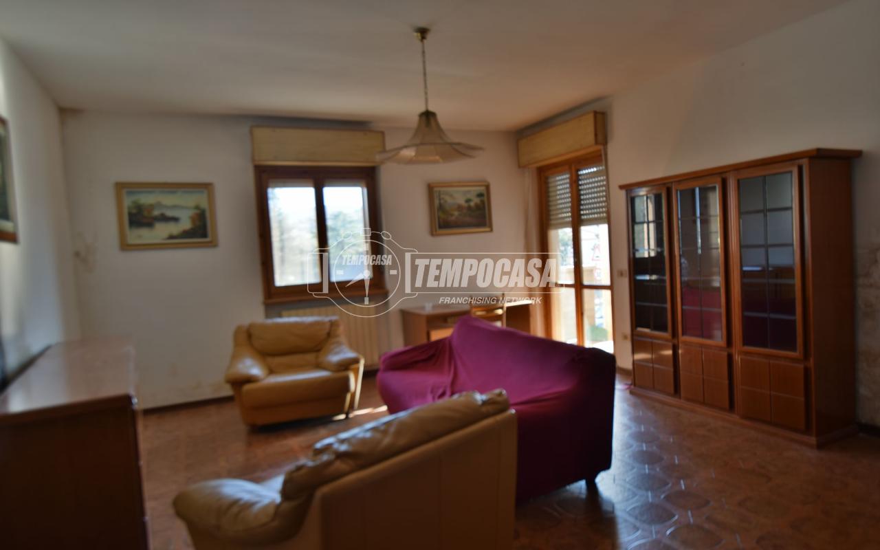 appartamento in vendita a Castelraimondo