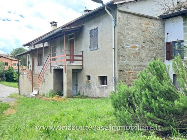 appartamento in vendita a Castelraimondo in zona Collina