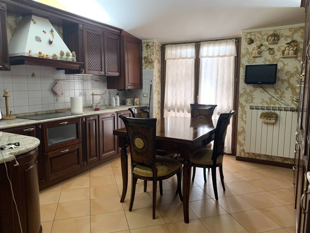 appartamento in vendita a Castelraimondo