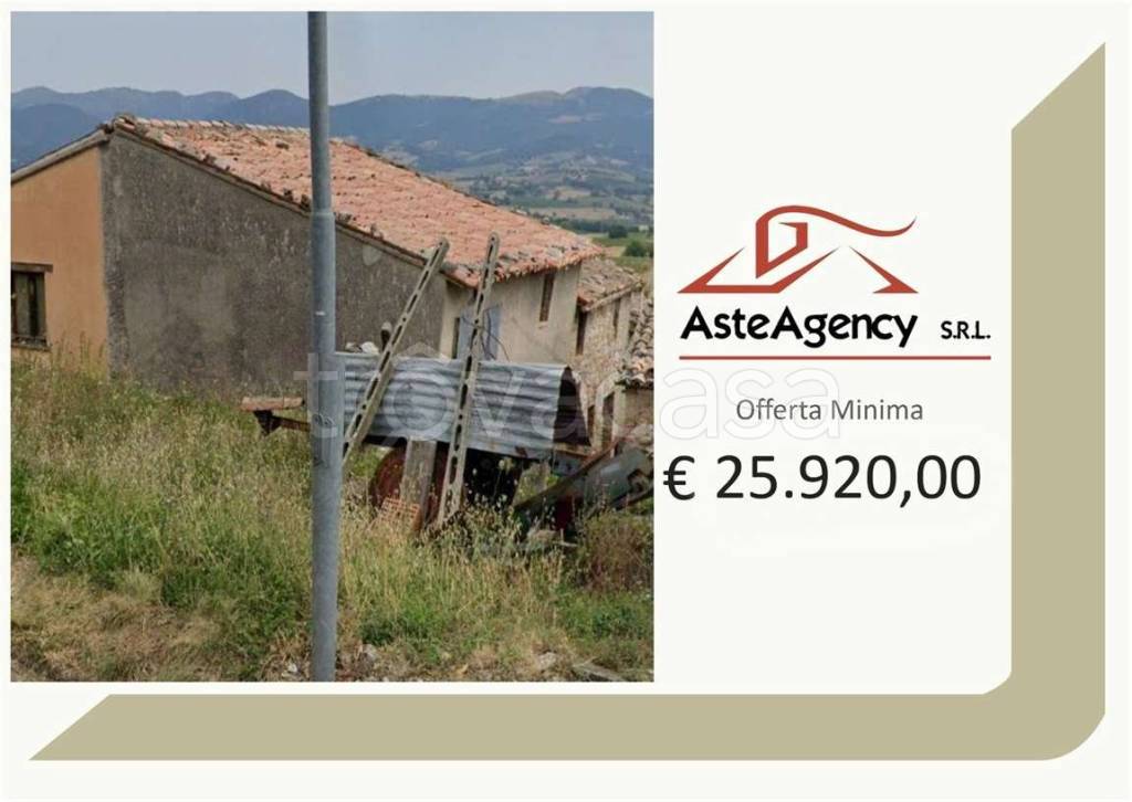 casa indipendente in vendita a Castelraimondo