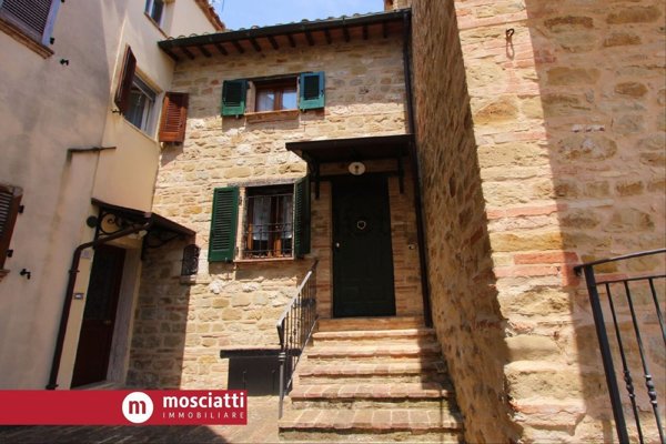 appartamento in vendita a Castelraimondo in zona Crispiero