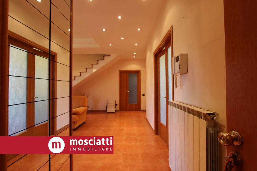 appartamento in vendita a Castelraimondo