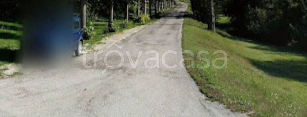 capannone in vendita a Castelraimondo