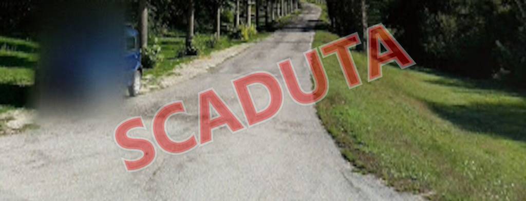 locale commerciale in vendita a Castelraimondo