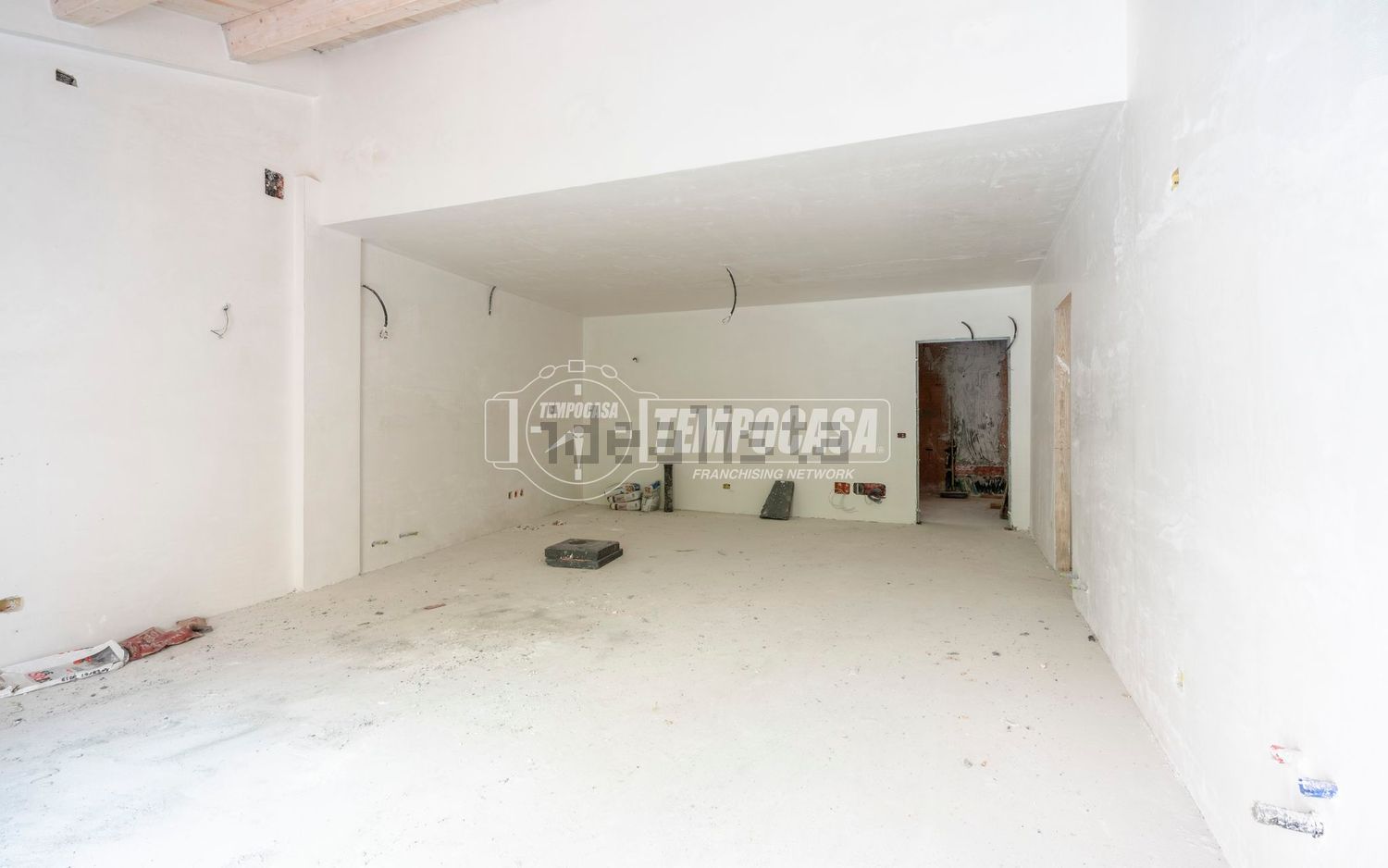 appartamento in vendita a Castelraimondo in zona Collina