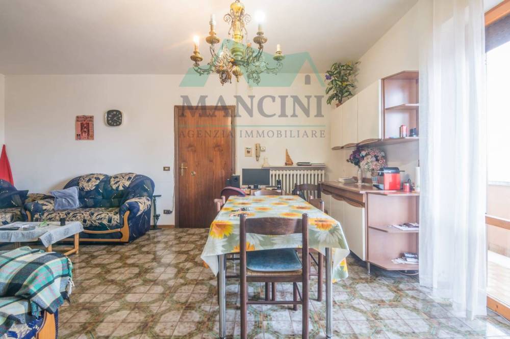 appartamento in vendita a Cingoli in zona Strada
