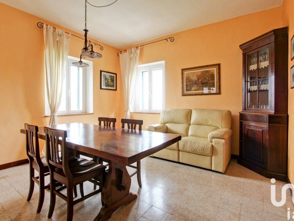 casa indipendente in vendita a Cingoli in zona San Venanzo