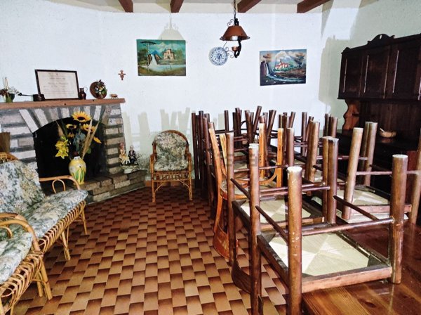 casa indipendente in vendita a Cingoli