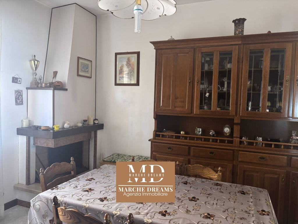 casa semindipendente in vendita a Cingoli