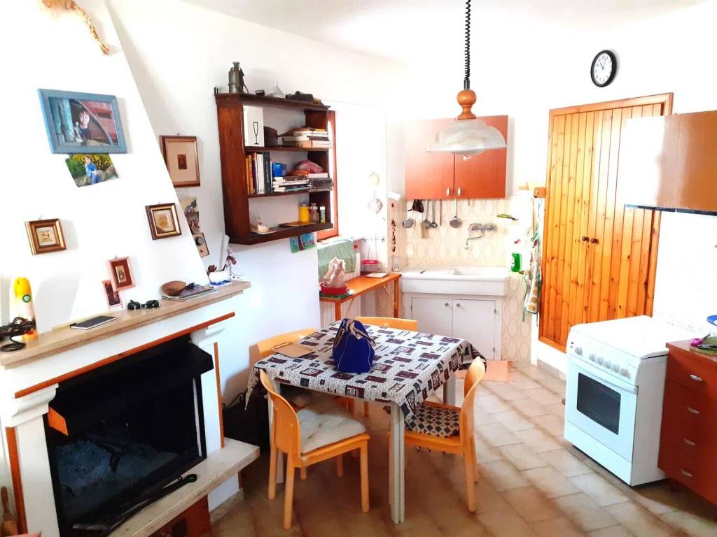 appartamento in vendita a Cingoli in zona Avenale