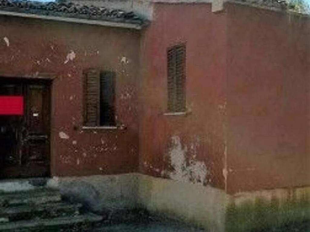 casa indipendente in vendita a Cingoli