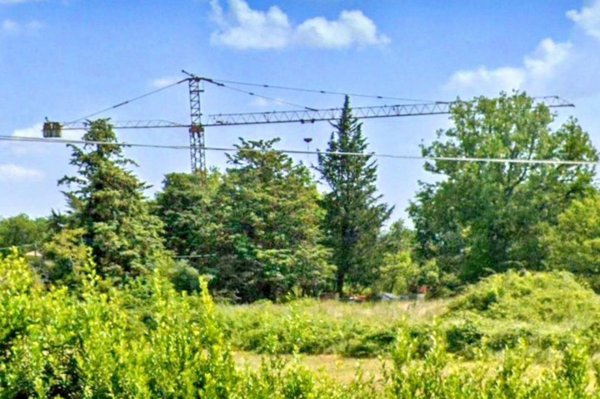 terreno edificabile in vendita a Cingoli in zona Strada