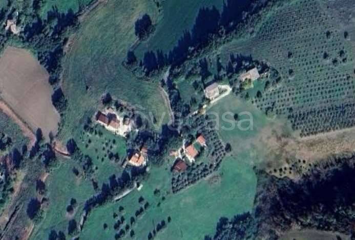 casa indipendente in vendita a Cingoli