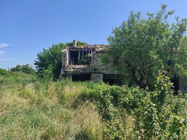 casa indipendente in vendita a Cingoli