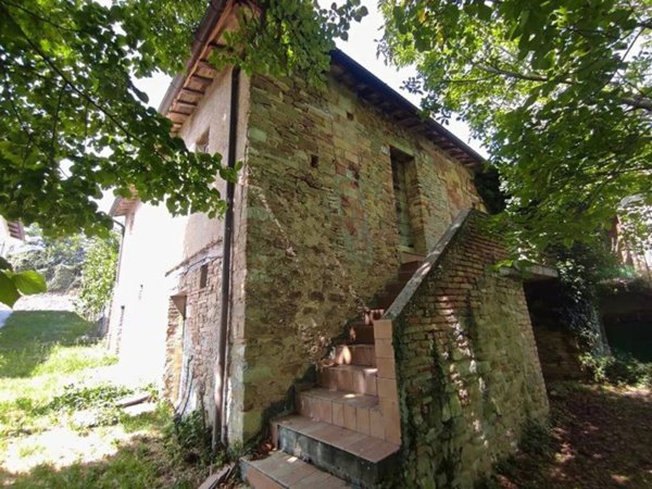 casa indipendente in vendita a Cingoli