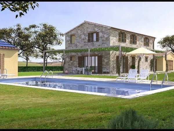casa indipendente in vendita a Cingoli