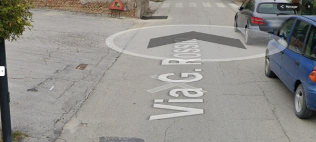 locale commerciale in vendita a Cingoli in zona Strada